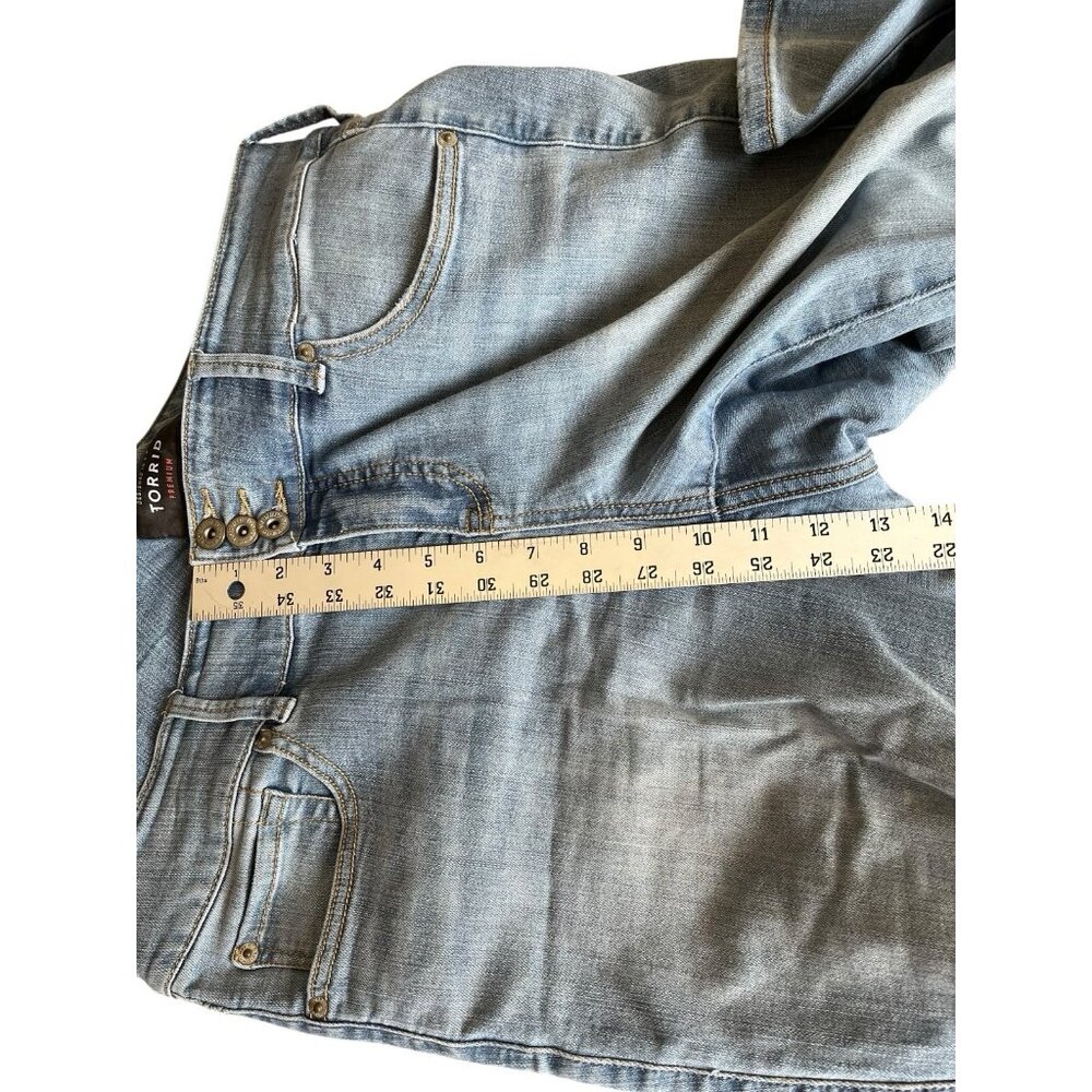 Torrid Bombshell Skinny Jeans 14R Light Wash Distressed Stretch - Picture 9 of 12
